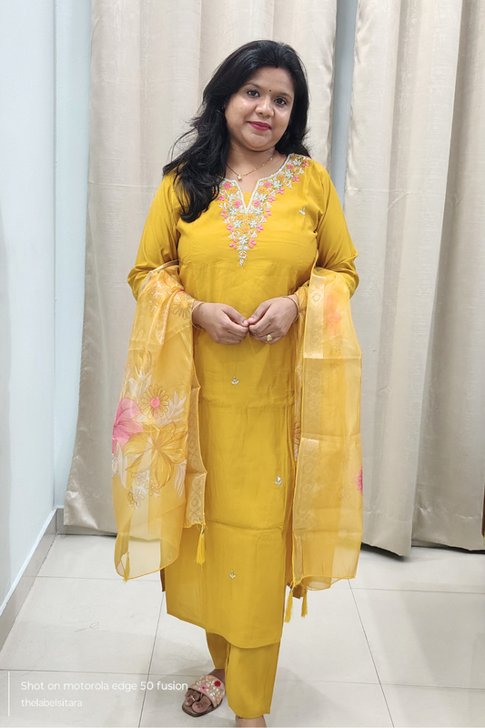 Sunehri Nazakat Women Festive Kurta Set | 3-piece