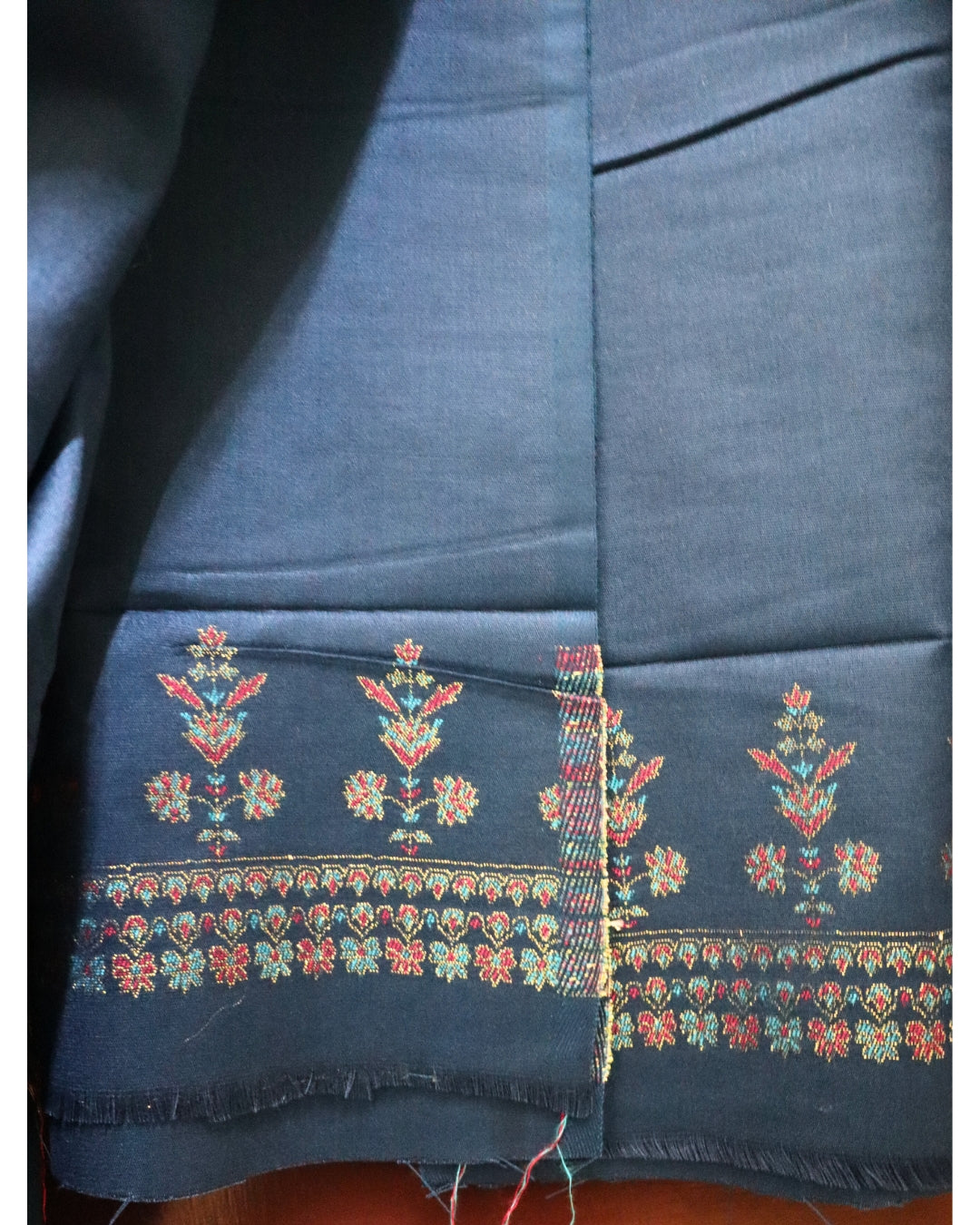 🦚Peacock Royale Woolen Unstiched Suits | 3-Piece🦚